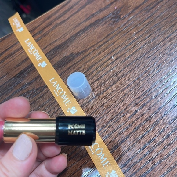 Lancome labsolu Rouge lipstick 290- poeme (matte) - Picture 5 of 5